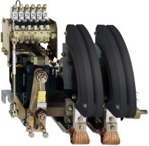 Контактор магнитный 1250А ~220В 2П 3НО+1НЗ LC1BM (LC1BM32M31)